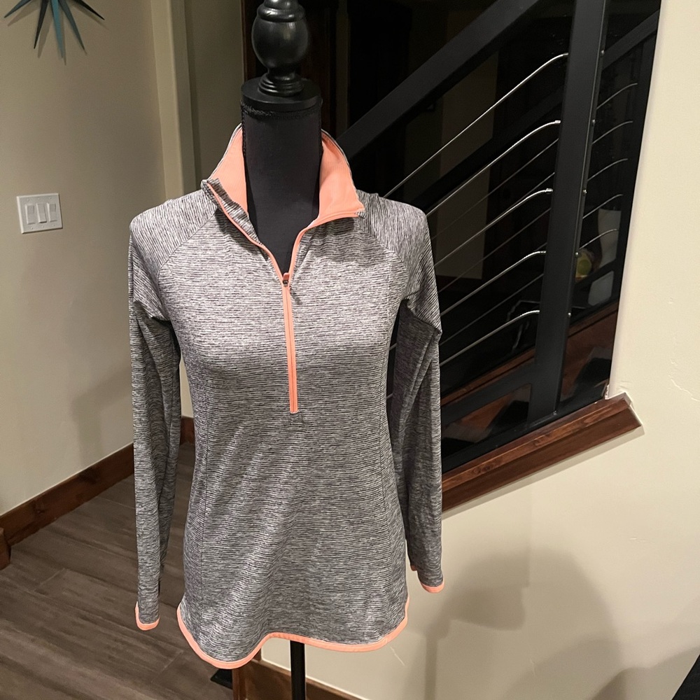 NWOT Under Armor XS Quarter Zip. Grey and Peach - Picture 3 of 3